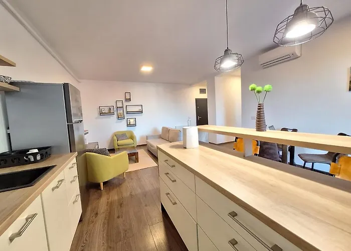 Apartment Mirvana Metheor Executive