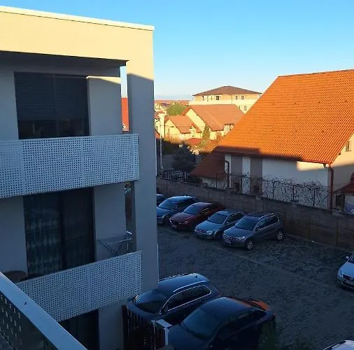 Apartment Mirvana Metheor Executive