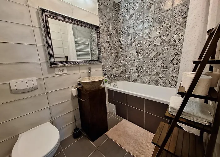 Apartment Mirvana Metheor Executive